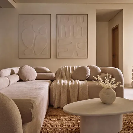 Oriana, Beachfront Vila *