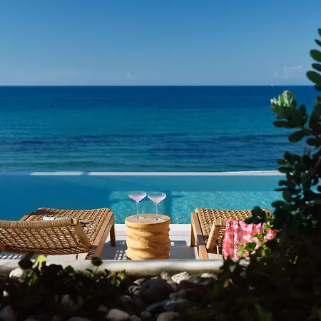 Oriana, Beachfront Villa