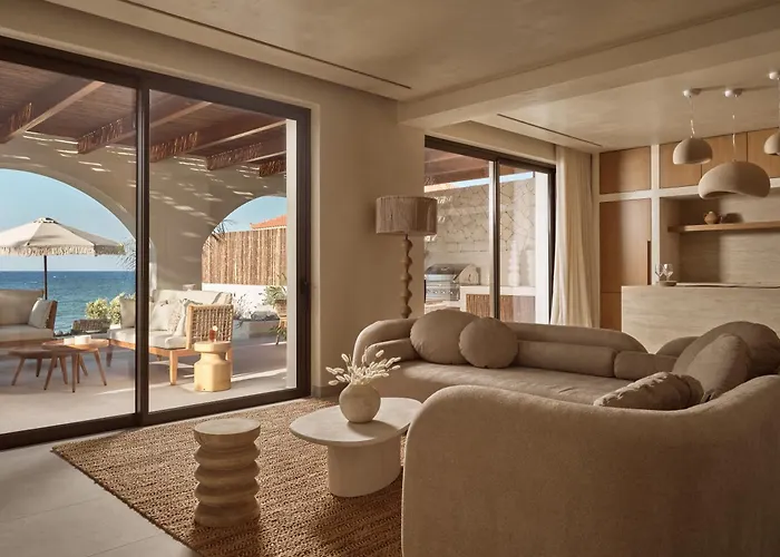 Willa Oriana, Beachfront Argassi