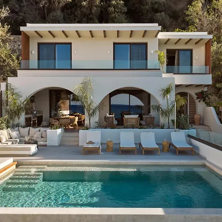 别墅 Oriana, Beachfront Villa, Few Steps From The Ionian Sea 阿凯松