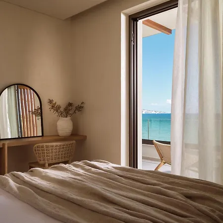 Oriana, Beachfront Villa, Few Steps From The Ionian Sea *
